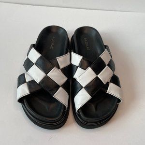 Alohas Marshmallow Scacchi Black and White Leather Sandals